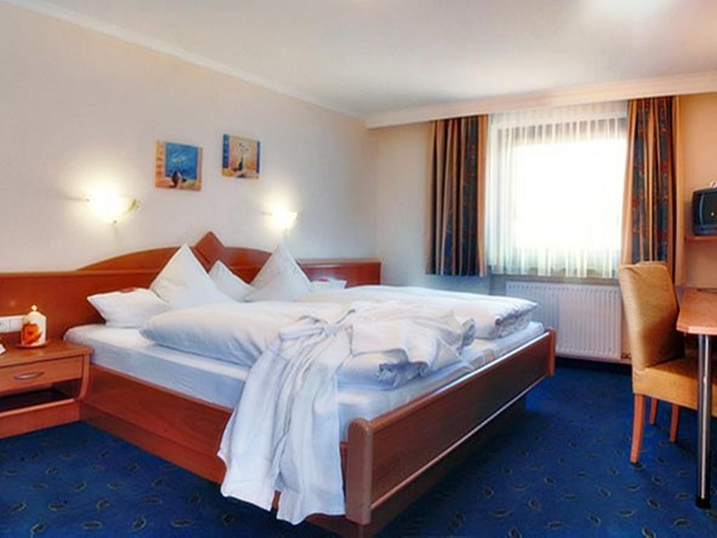 גרלוס Zeitlos Apartments חדר תמונה