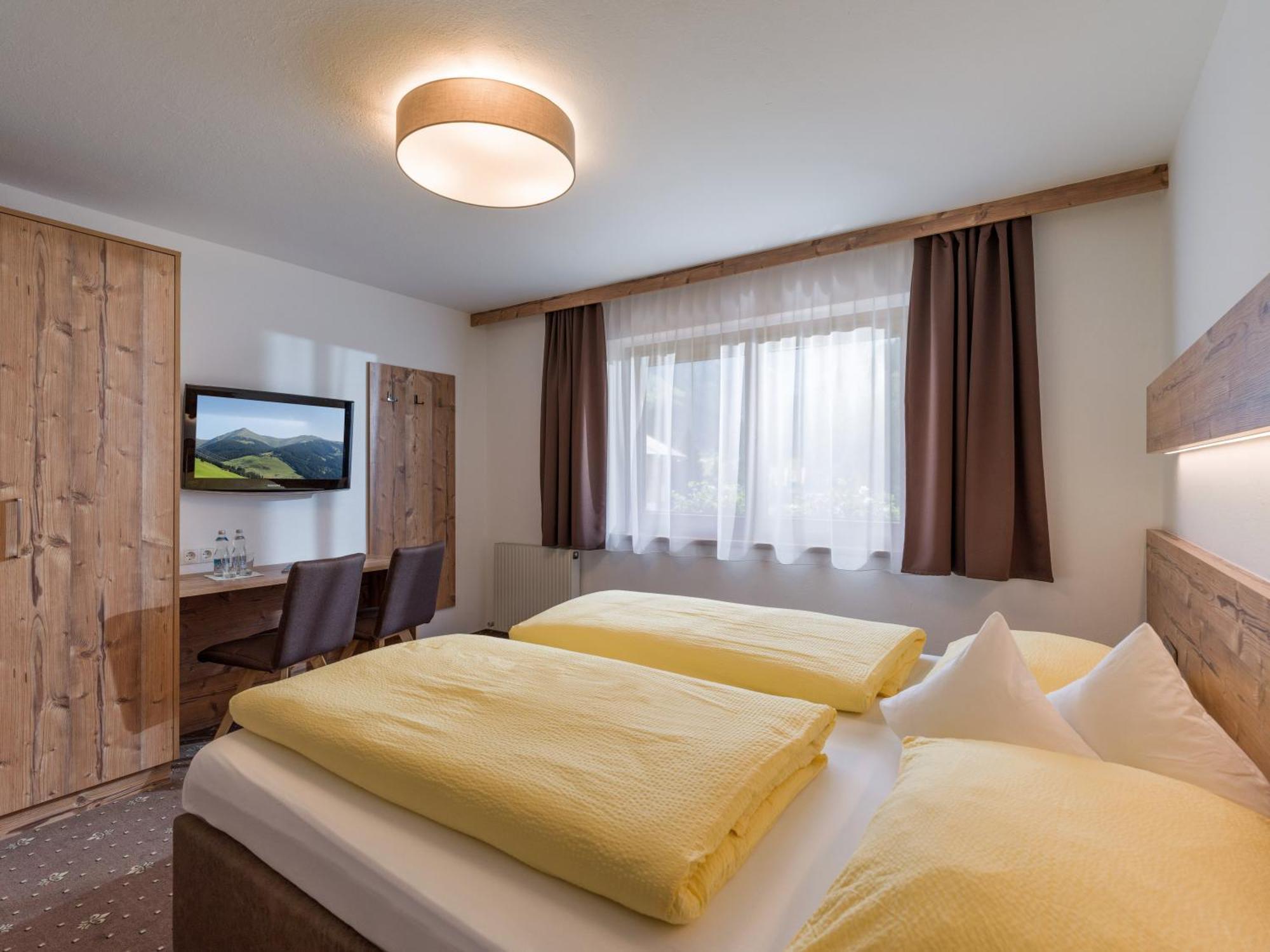 גרלוס Zeitlos Apartments מראה חיצוני תמונה